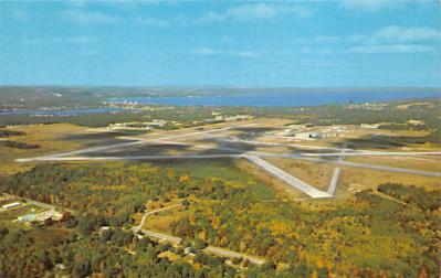 sub062033 - Airport Post Card