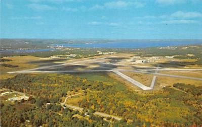 sub062035 - Airport Post Card