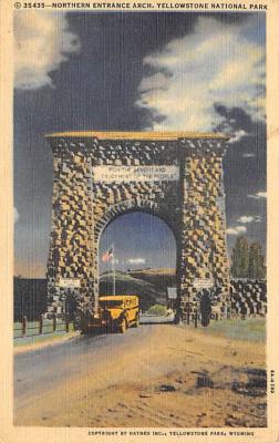 sub065401 - Yellowstone National Park Post Card