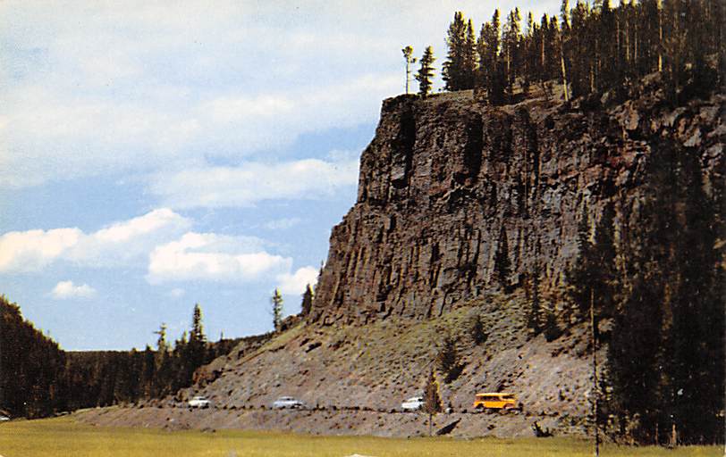sub065313 - Yellowstone National Park Post Card
