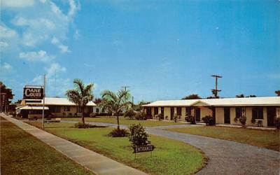 Cane Court Motel Clewiston, Florida Postcard