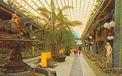 The Entrance Mall in Kapok Tree Inn Clearwater, Florida Postcard