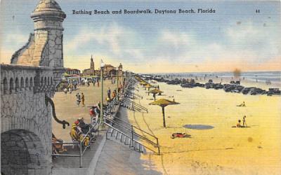 Bathing Beach and Boardwalk Daytona Beach, Florida Postcard