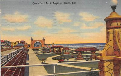 Oceanfront Park Daytona Beach, Florida Postcard