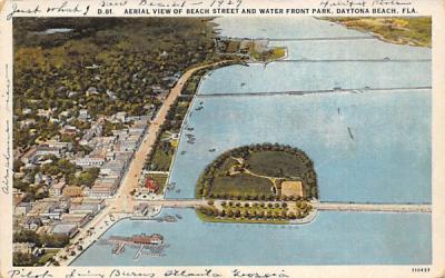 Beach Street and Water Front Park Daytona Beach, Florida Postcard