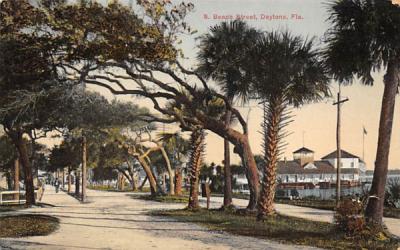 S. Beach Street Daytona, Florida Postcard