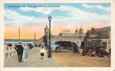 Boardwalk and Arch Daytona Beach, Florida Postcard