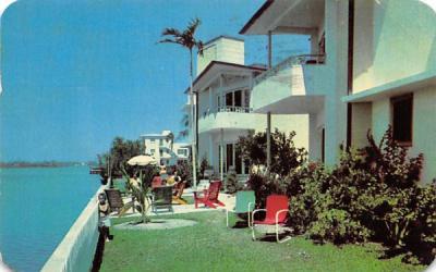 Beverly Gardens Apartments Hollywood, Florida Postcard
