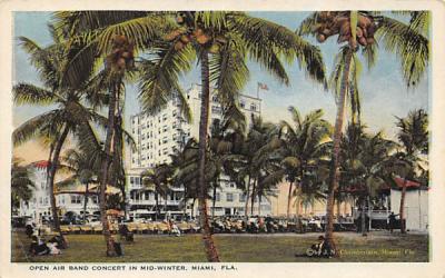 Open Air Band Concert in Mid-Winter Miami, Florida Postcard