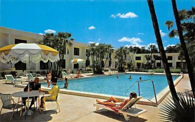 Quality Courts Motel - Gold key Orlando, Florida Postcard