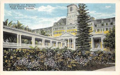 Colonnade and Entrance, Royal Poinciana Hotel Palm Beach, Florida Postcard