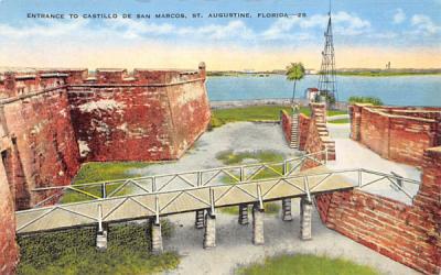 Entrance to Castillo De San Marcos St Augustine, Florida Postcard