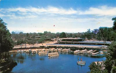 Boats, Docks, and Award Winning New Buildings Silver Springs, Florida Postcard