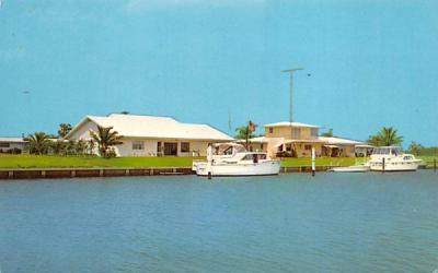 Waterfront Homes and their Yachts Vero Beach, Florida Postcard