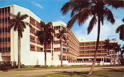Town House Motor Hotel West Palm Beach, Florida Postcard