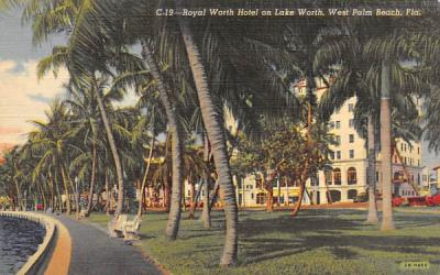 Royal Worth Hotel on Lake Worth West Palm Beach, Florida Postcard