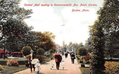Central Mall leading to Commonwealth Ave. Boston, Massachusetts Postcard
