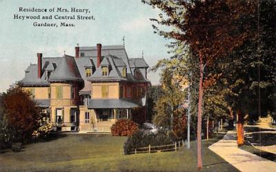 Residence of Mrs. Henry Heywood & Central Street Gardner, Massachusetts Postcard