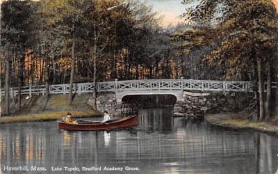 Lake Tupelo Haverhill, Massachusetts Postcard