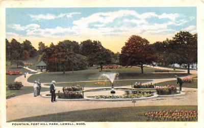 Fountain on Common Lowell, Massachusetts Postcard