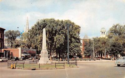 Monument Square Leominster, Massachusetts Postcard