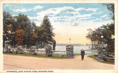 Entrance  Mendon, Massachusetts Postcard