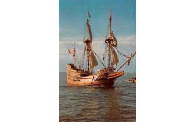 Mayflower II Plymouth, Massachusetts Postcard