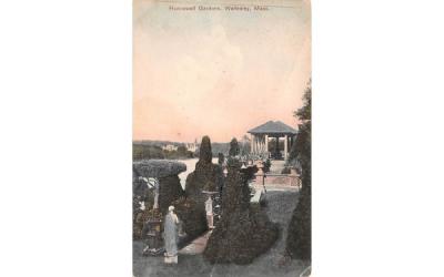 Hunnewell Gardens Wellesley, Massachusetts Postcard