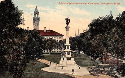 Soldier's Monument & Common Worcester, Massachusetts Postcard