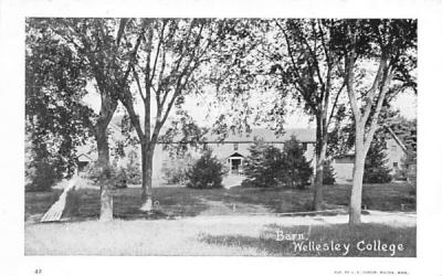 Barn Wellesley, Massachusetts Postcard