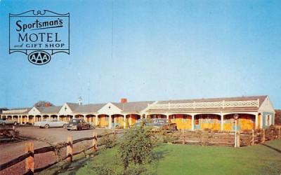Sportsman's Motel & Gift Shop West Hartfield, Massachusetts Postcard