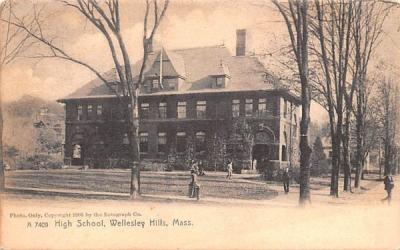 High School Wellesley Hills, Massachusetts Postcard
