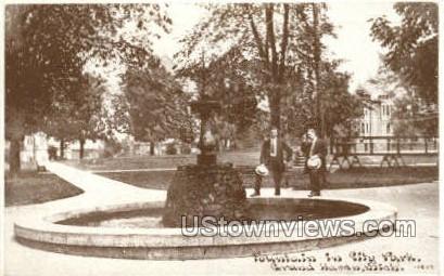 Fountain, City Park - Grand Haven, Michigan MI Postcard