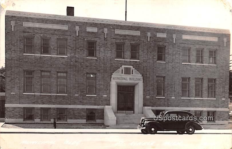 Municipal Building - Saint Ignace, Michigan MI Postcard