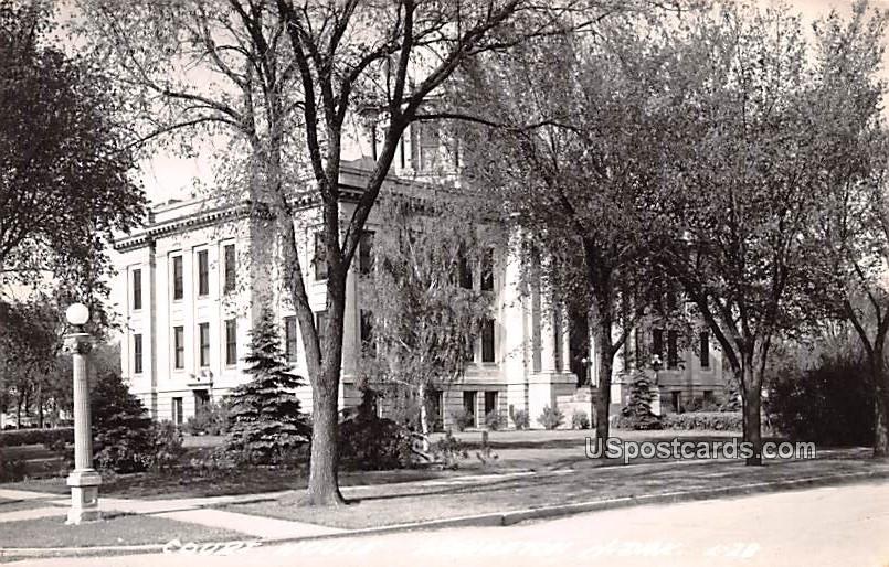 Court House - Wahpeton, North Dakota ND Postcard