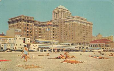 Beach Patrol Headquarters Station in foreground Atlantic City, New Jersey Postcard