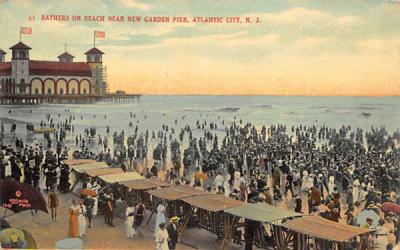 Bathers on Beach near New Garden Pier Atlantic City, New Jersey Postcard