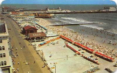 Boardwalk and beach, Steel Pier Atlantic City, New Jersey Postcard