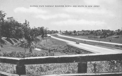 Garden State Parkway Running North and South  New Jersey Postcard