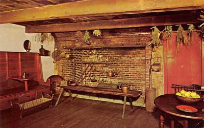 View of late 17th century Kitchen in Marlpit Hall Middletown, New Jersey Postcard