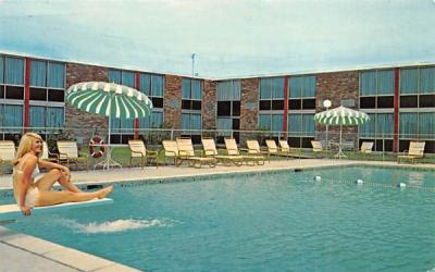 Holiday Inn Parkway Paramus, New Jersey Postcard