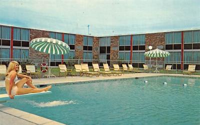 Holiday Inn Parkway Paramus, New Jersey Postcard