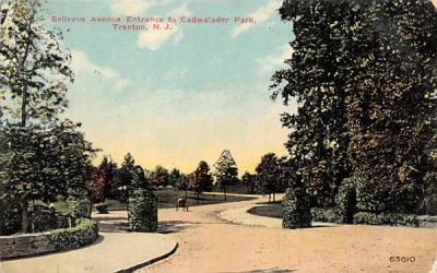 Bellevue Avenue, Entrance to Cadwalader Park Trenton, New Jersey Postcard