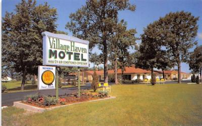 Village Haven Motel Clarence, New York Postcard