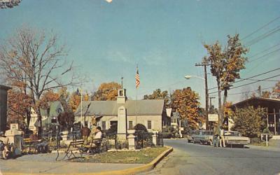 Liberty Square and US Post office Ellenville, New York Postcard