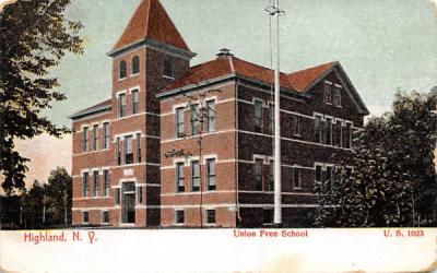 Union Free School Highland, New York Postcard