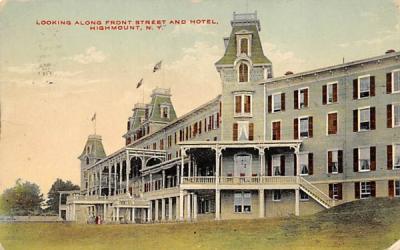 Front Street and Hotel Highmount, New York Postcard