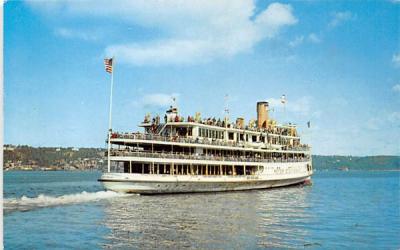 Day Line Steamer Peter Stuyvesant Hudson River, New York Postcard