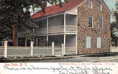 Old Du Bois House 1705 New Paltz, New York Postcard