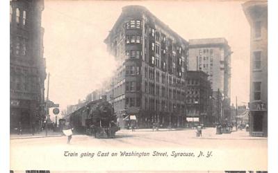 Train going East on Washington Street Syracuse, New York Postcard